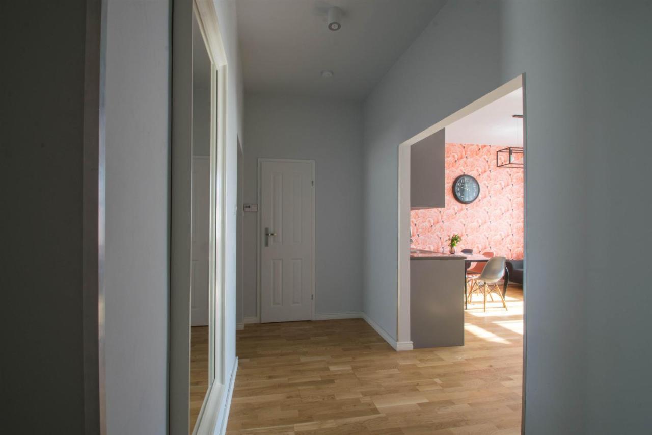 Krupnicza Modern Old Town Apartments - By Upstairs كراكوفيا المظهر الخارجي الصورة