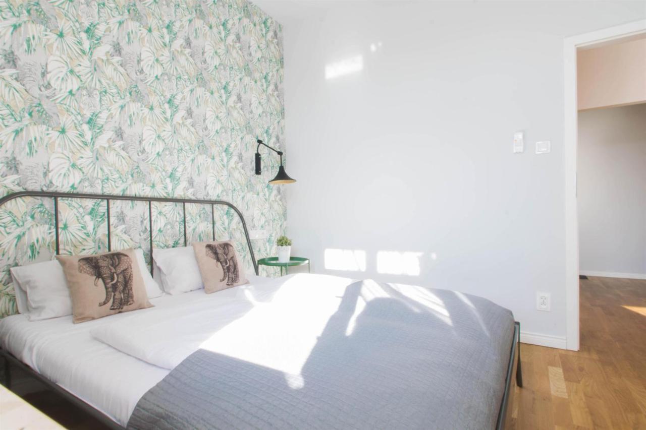 Krupnicza Modern Old Town Apartments - By Upstairs كراكوفيا المظهر الخارجي الصورة
