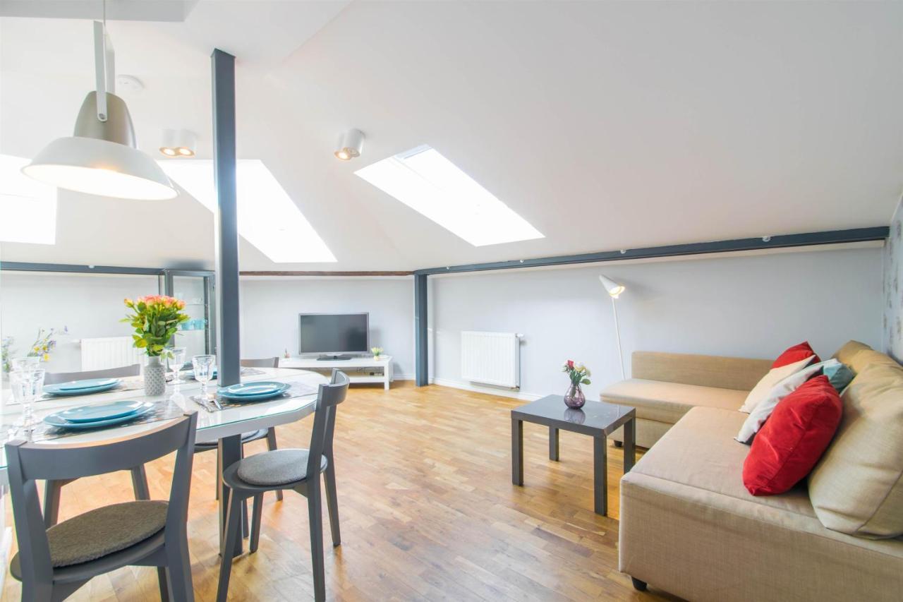 Krupnicza Modern Old Town Apartments - By Upstairs كراكوفيا المظهر الخارجي الصورة