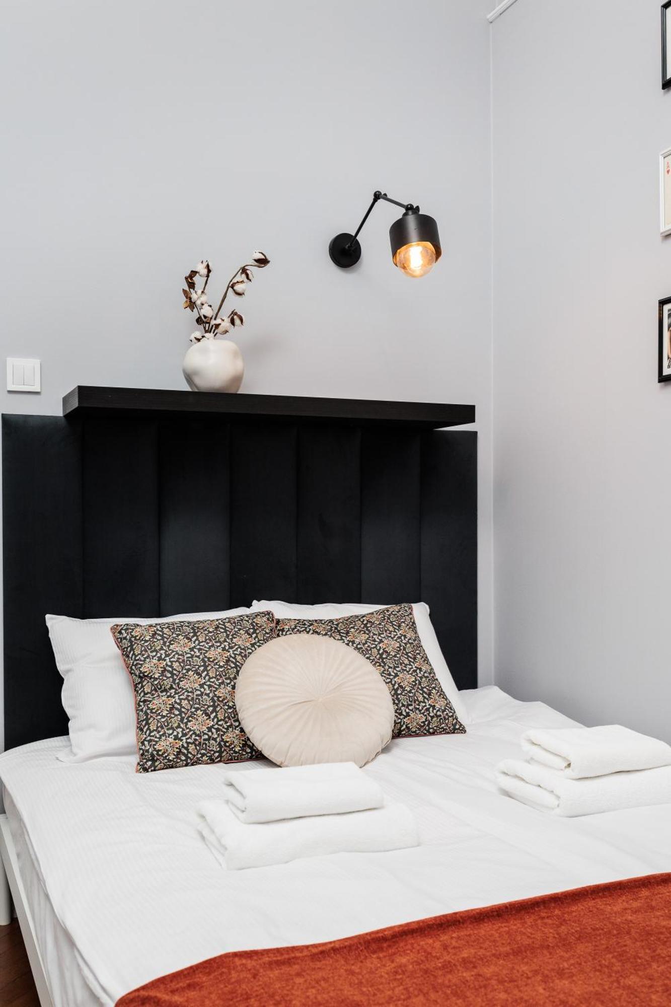 Krupnicza Modern Old Town Apartments - By Upstairs كراكوفيا المظهر الخارجي الصورة