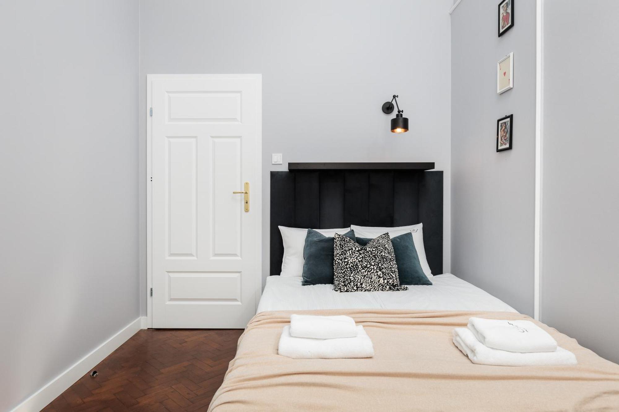 Krupnicza Modern Old Town Apartments - By Upstairs كراكوفيا المظهر الخارجي الصورة